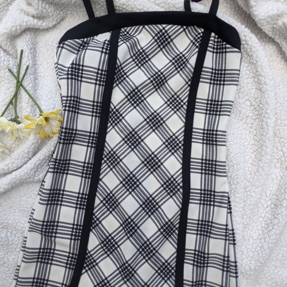Black/White Bodycon Romper